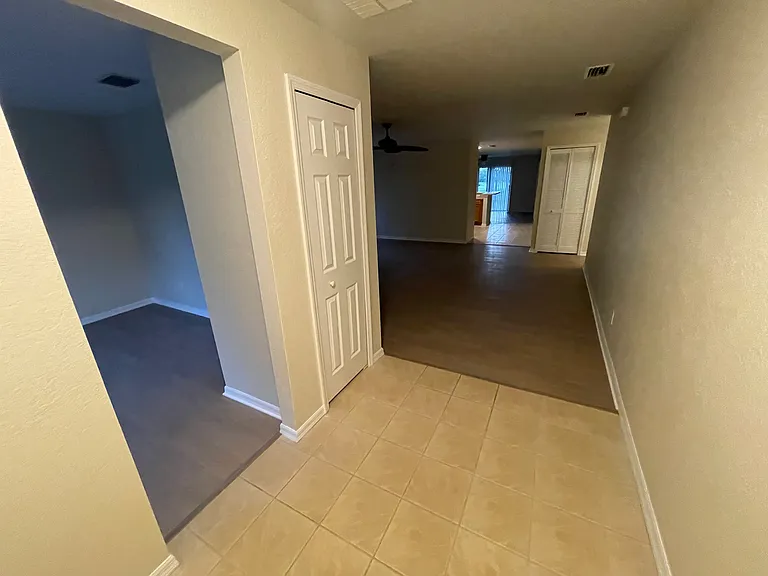 1421 Hibiscus Ave — Photo 8