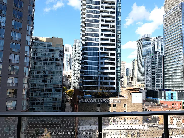 11 Wellesley St W #613 — Photo 21