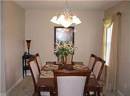 4th image of 5809 N Brandon Brook Ln