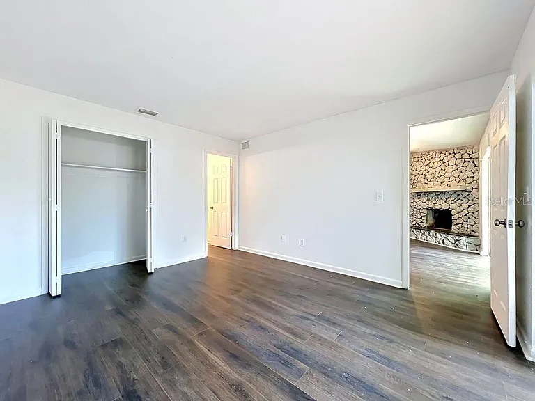 5214 2nd St — Photo 37