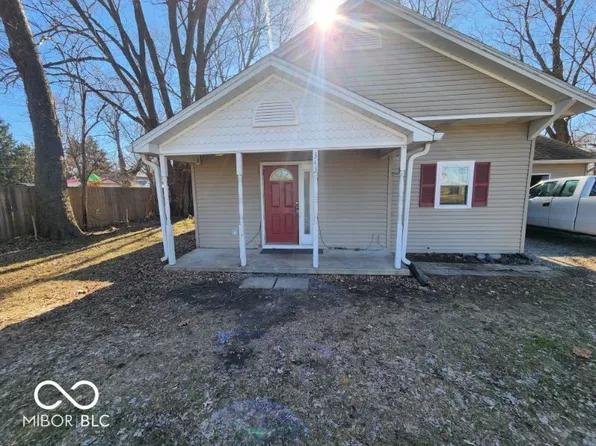 313 W Clark Ln, Fairland, IN 46126