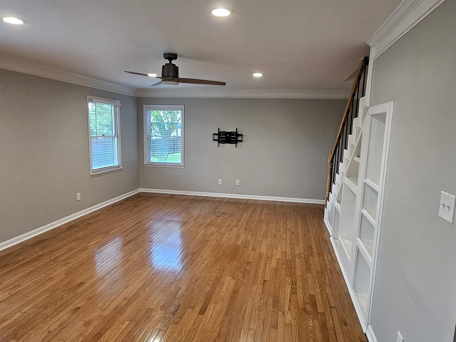 3 bed, 2.0 bath, 1764 sqft, $1,800 — Photo 4