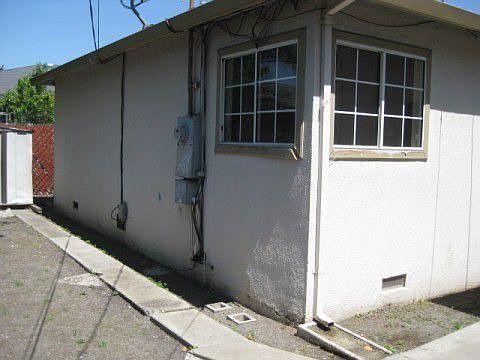 1st image of 2967 Sherbrooke Way