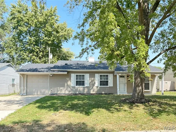 26 Steeplechase Dr, Saint Peters, MO 63376