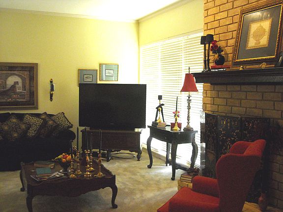 2nd image of 211 Pebble Beach Dr
