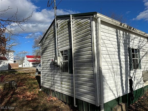 4th image of 302 E Marietta St