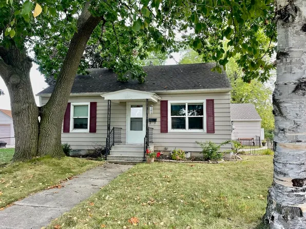 802 Spruce St, De Pere, WI 54115