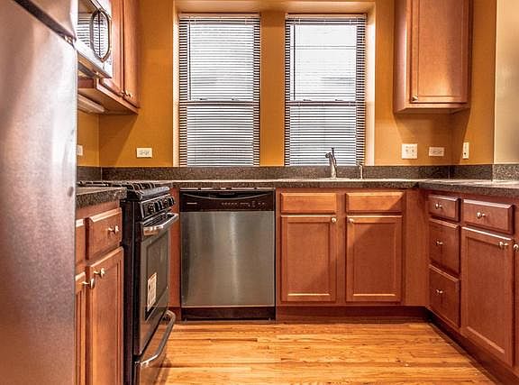5th image of 6748 S Oglesby Ave APT 3N