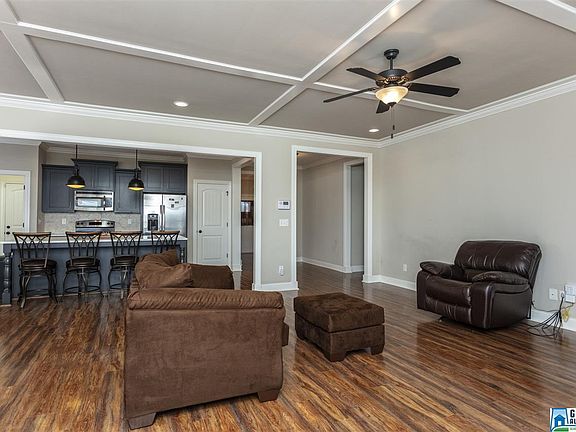 5th image of 7117 Oak Crescent Ln