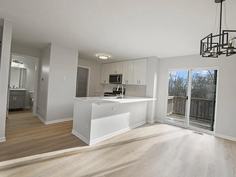 6447 Walnut Fork Dr — Photo 16