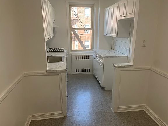 4th image of 84-49 168th St #4J