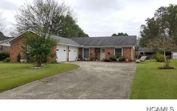 2nd image of 1209 Eleanor Dr SW