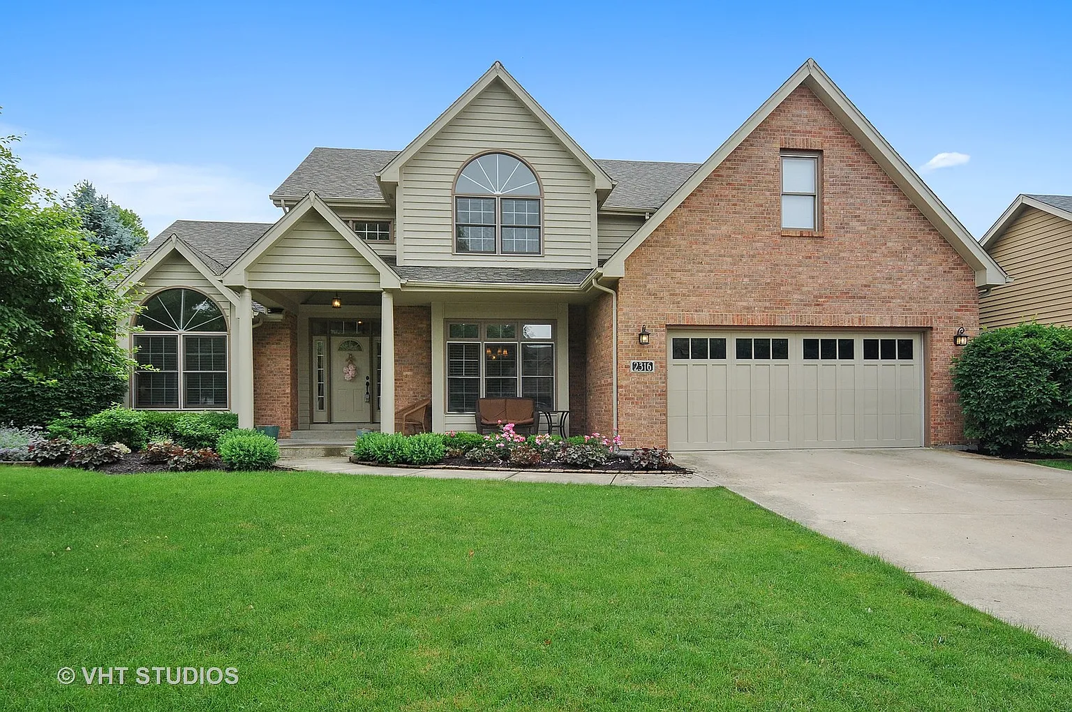 2316 Moonlight Ct photo 1