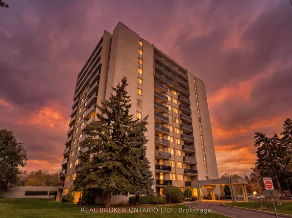 81 Millside Dr #206, Milton, ON L9T 3X4