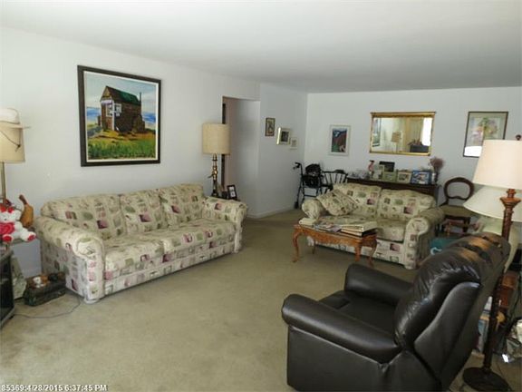 4th image of 34 Parkwood Dr Unit 101