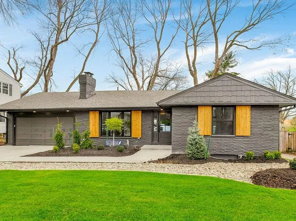 5101 Pawnee Dr, Roeland Park, KS 66205