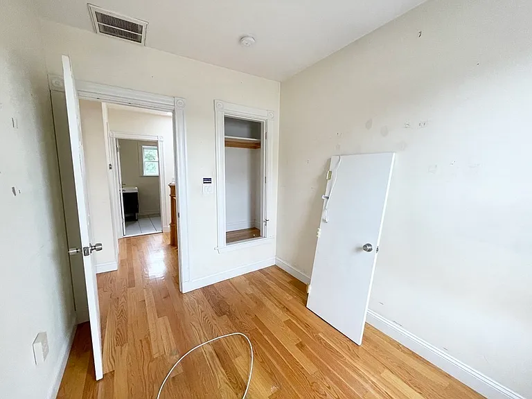 90-92 L St #2 — Photo 9