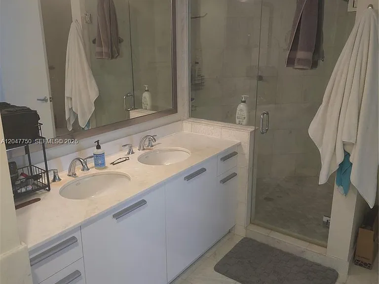 1060 Brickell Ave #1701 — Photo 6
