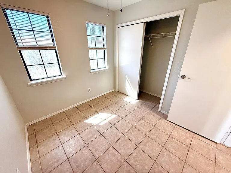 509 Meadow Frg — Photo 29