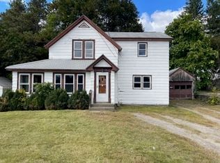 4 Cross St, South Grafton, MA 01560