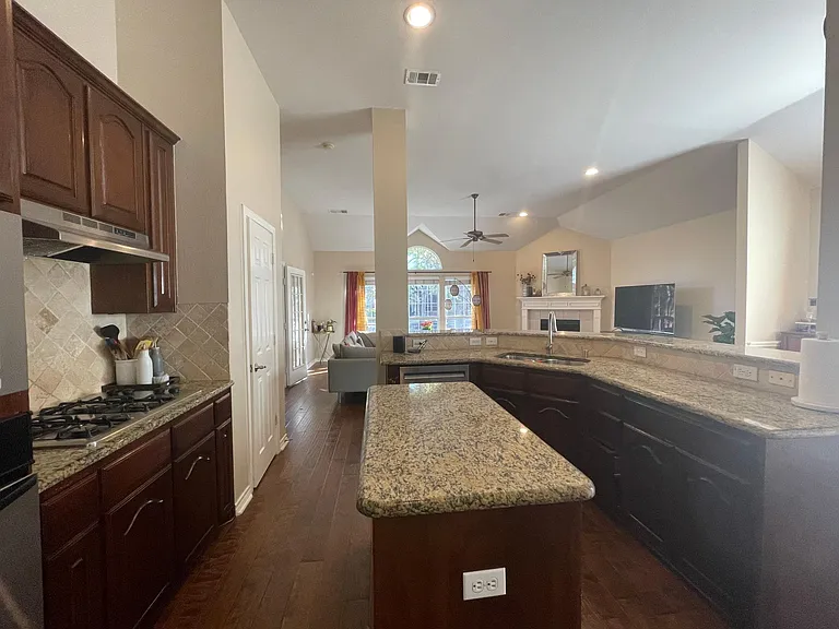 6028 Blazing Star Rd — Photo 6