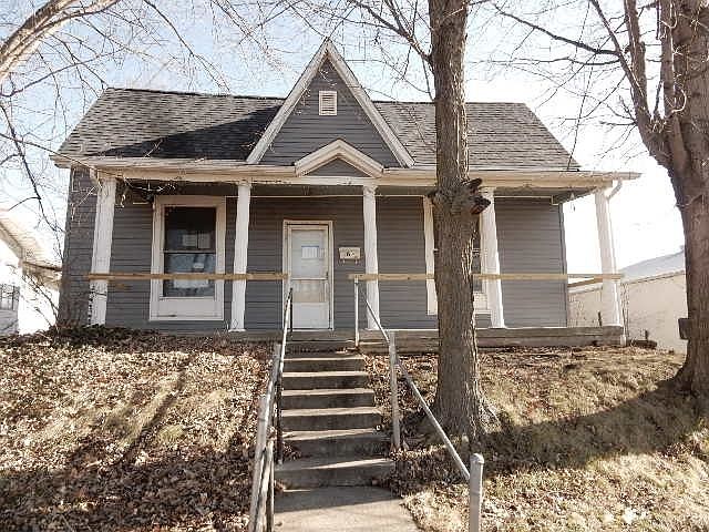 1st image of 315 N Broadway St