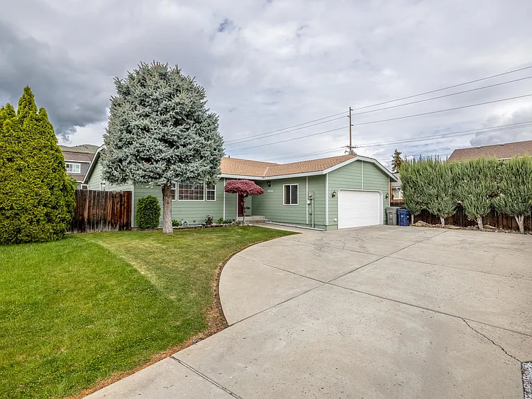 1708 Terrea Ct — Photo 2