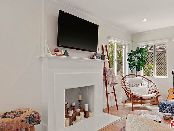 4th image of 522 Westminster Ave