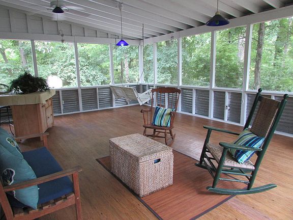 2nd image of 4402 Barbara Dr