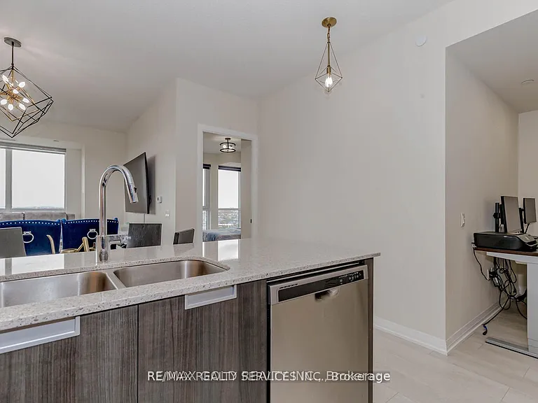 35 Watergarden Dr #2517 — Photo 10