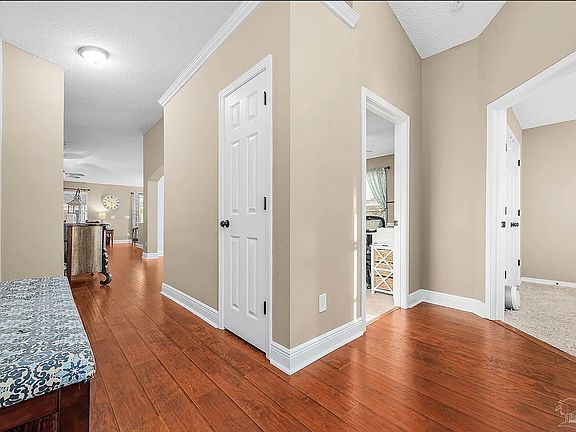 3rd image of 4859 Hilarita Cir