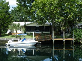 1019 SE 4th Ave, Crystal River, FL 34429