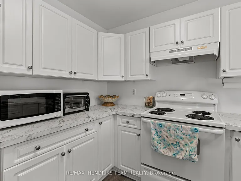 314 Lincoln Rd W — Photo 15