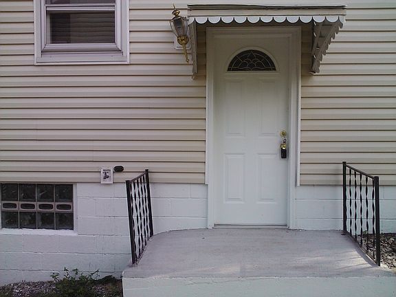 5th image of 3502 Marshall Ave