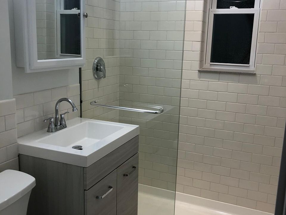 1st image of 19405 39th Ave #2