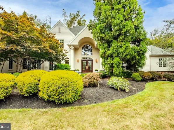 820 Harriton Rd, Bryn Mawr, PA 19010