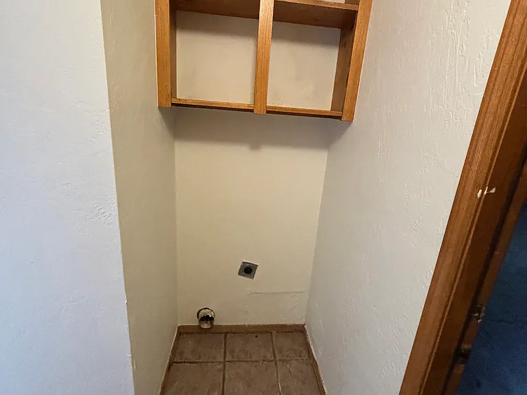 103 W Husband Ct — Photo 4