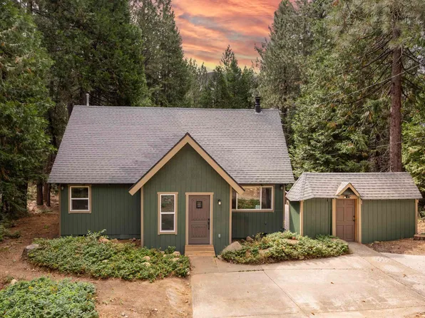41198 Skyline Dr, Emigrant Gap, CA 95715