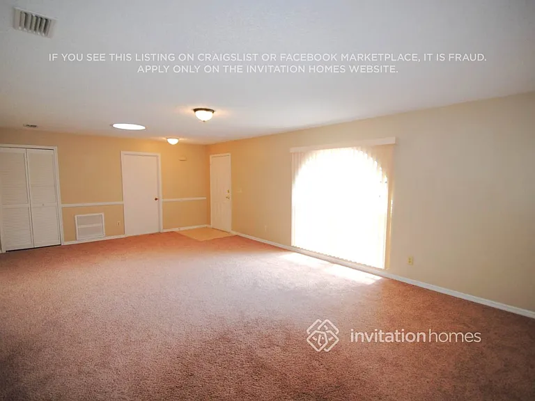 829 Pembroke Ave NE — Photo 2