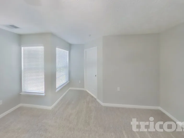 9845 Bayline Cir — Photo 8