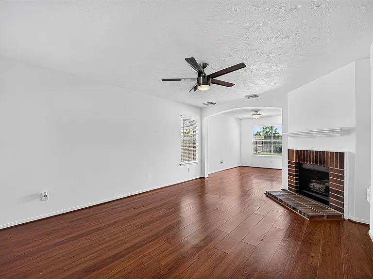 1806 Oak Ridge Dr — Photo 8