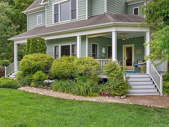4th image of 16290 Hennessy Way