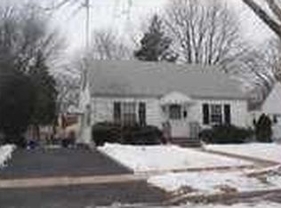 440 S 5th Ave, Highland Park, NJ 08904