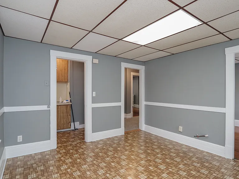 8 Ivy Ave #1 — Photo 17