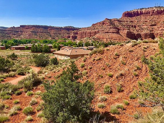 Great hiking thru BLM land 