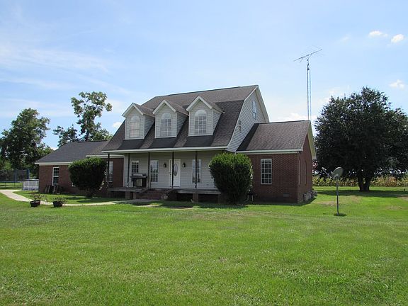 4th image of 1071 White Chandler Rd