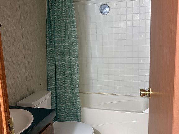 3rd image of 124 Watson Ln #12