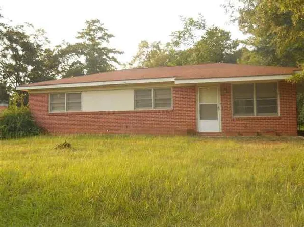 102 Charles St, Ozark, AL 36360