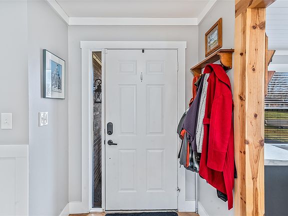 5th image of 1571 Normandy Way
