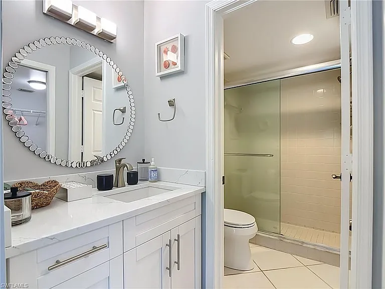 3685 Amberly Cir #D203 — Photo 23
